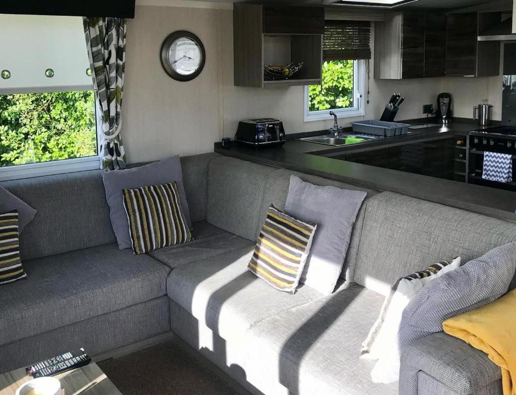Wemyss Bay Holiday Park. Swift Auvergne Skelmorlie Exterior photo